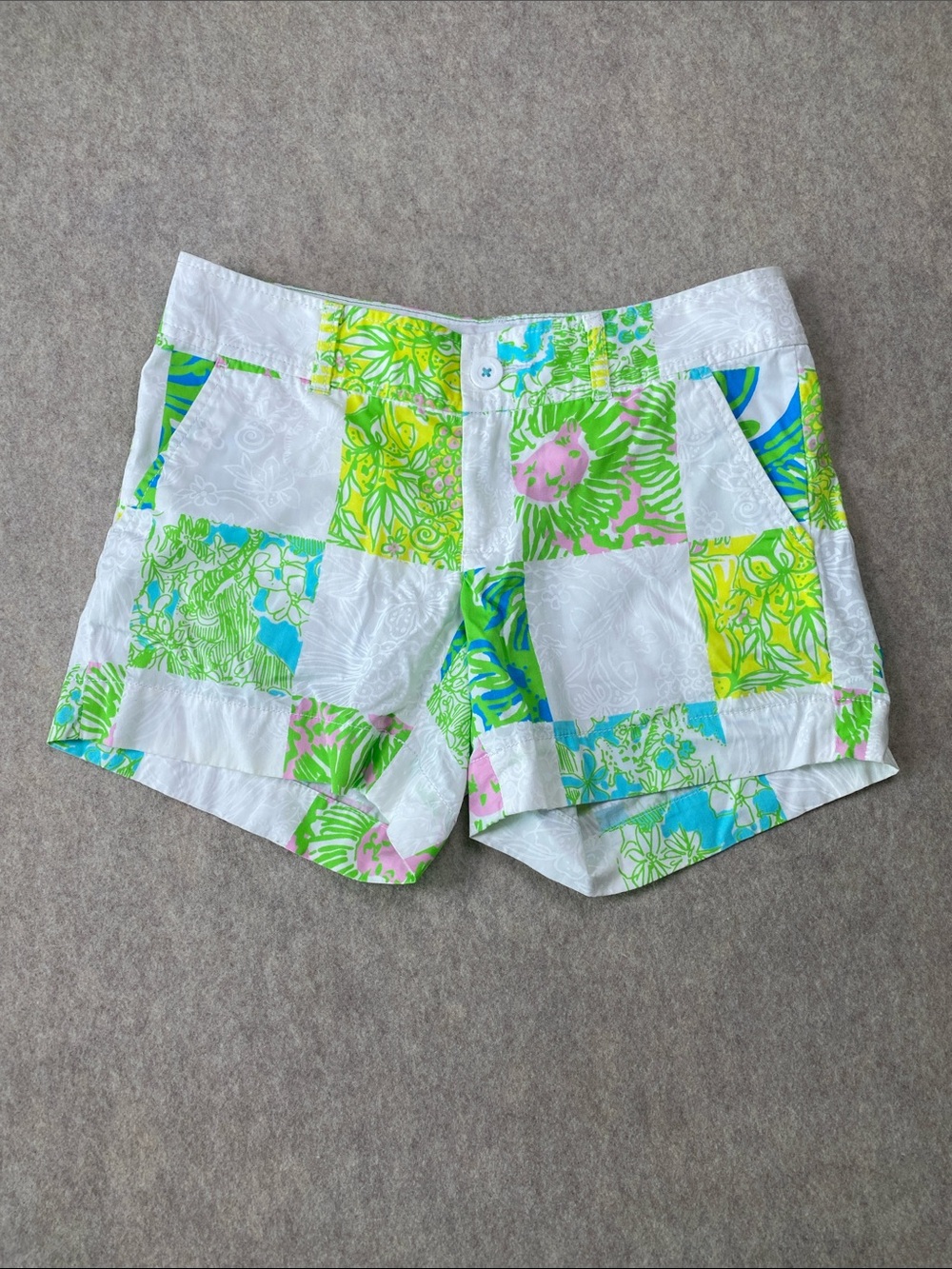 Lilly Pulitzer Callahan Patchwork Floral Shorts Size 2 White Green Pink